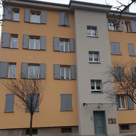 Nonna Merj Tirano Bagian luar foto