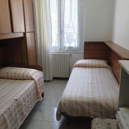 Nonna Merj Tirano Bagian luar foto
