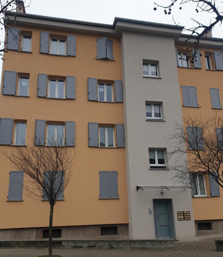 Nonna Merj Tirano Bagian luar foto